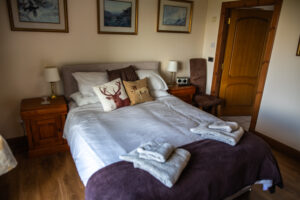 Downstairs double en-suite room new side